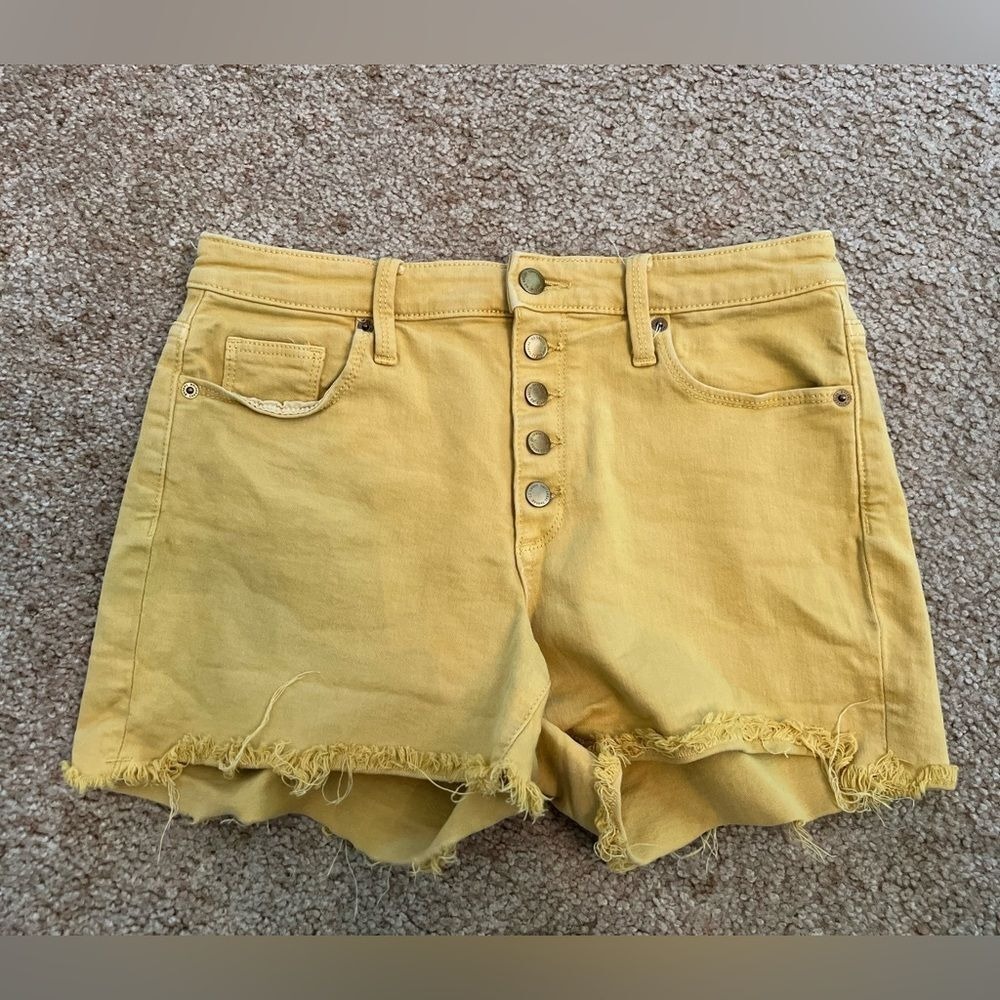 Universal Thread Yellow Button-Fly Distressed Denim Shorts High Rise Summer 8/29